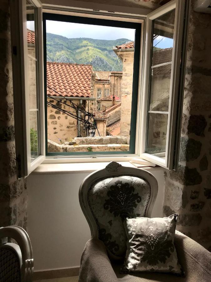 New Renovated Old Town Martiva Apartment Kotor Exterior foto