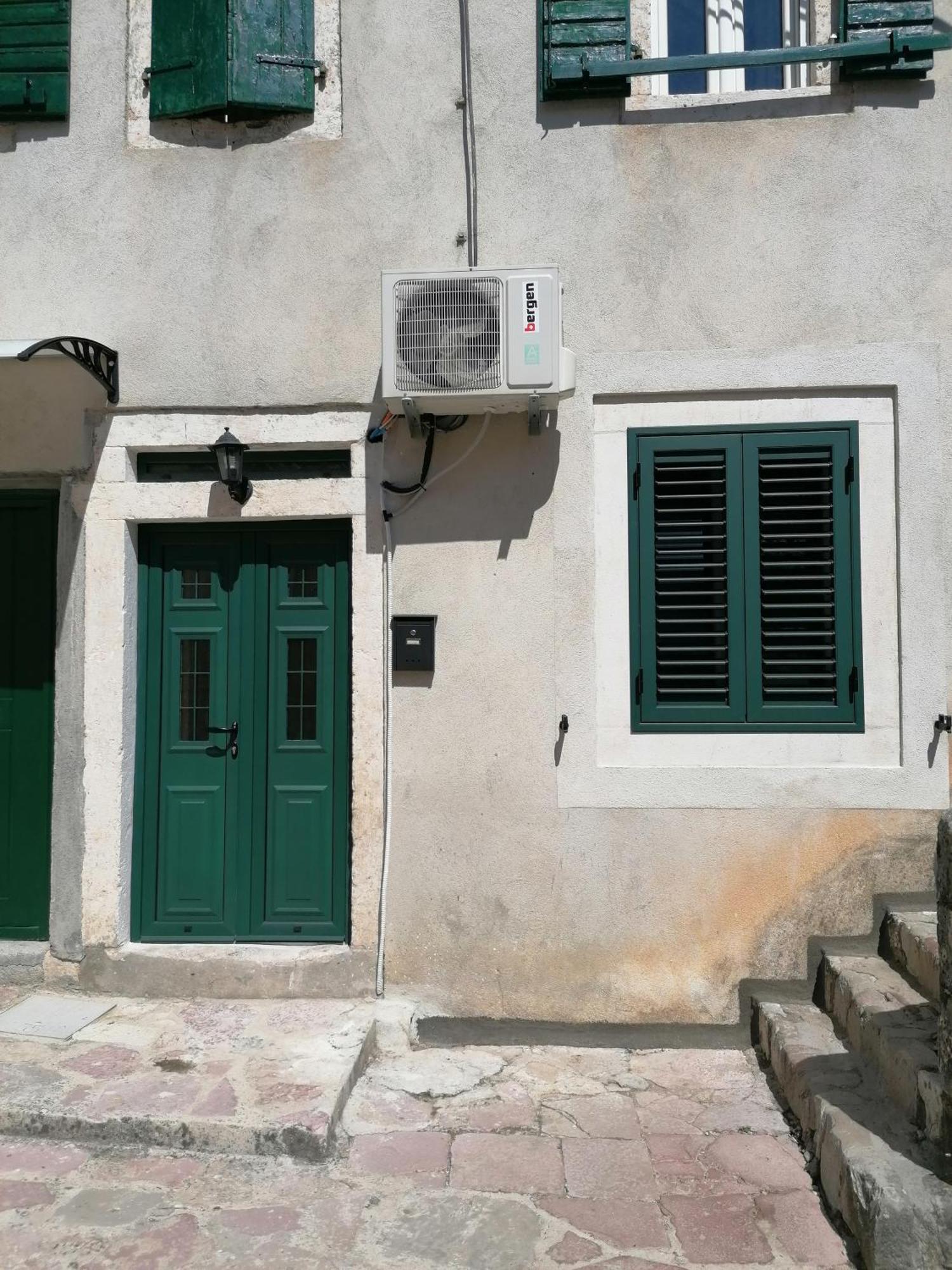 New Renovated Old Town Martiva Apartment Kotor Quarto foto