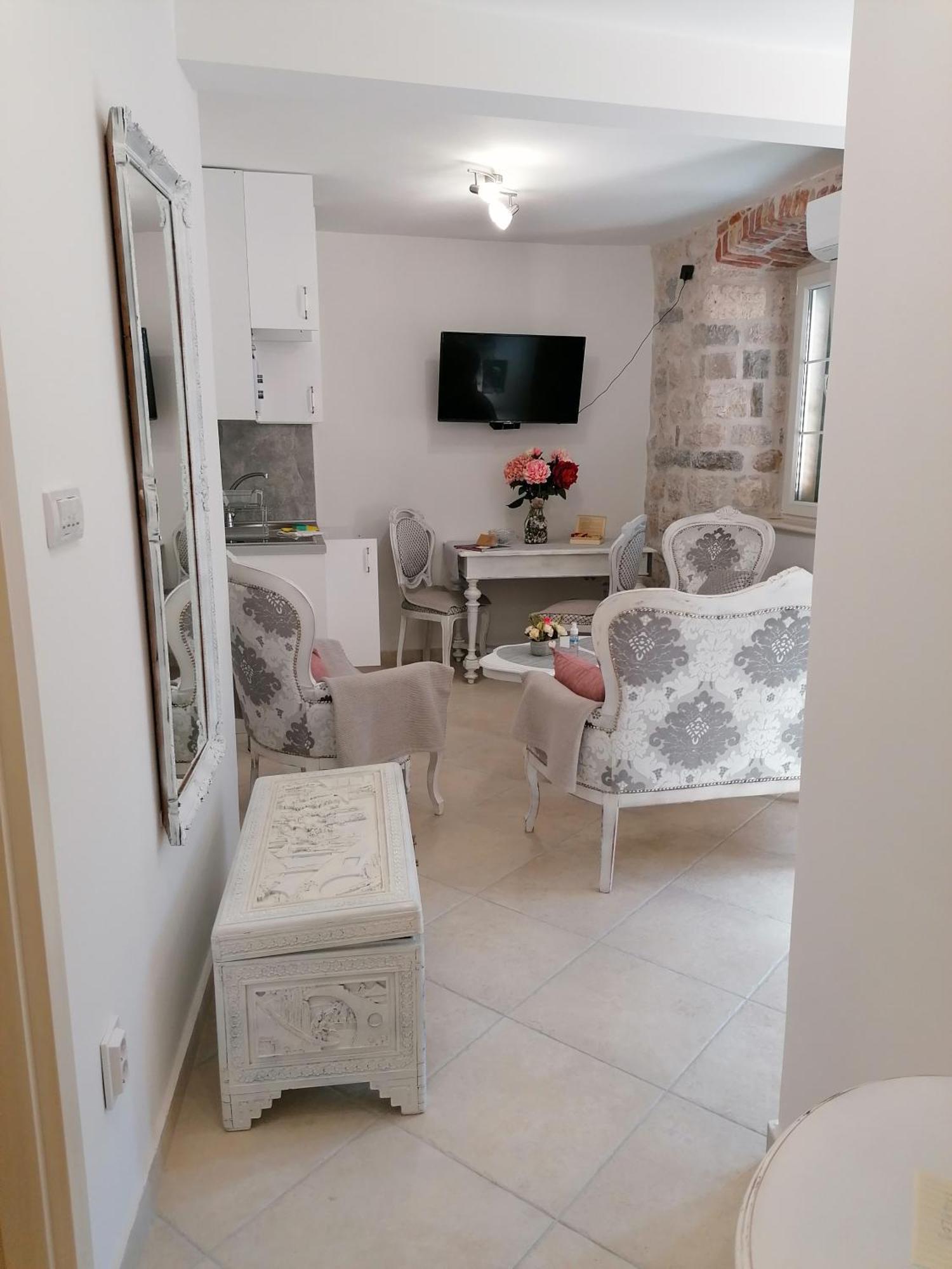 New Renovated Old Town Martiva Apartment Kotor Quarto foto