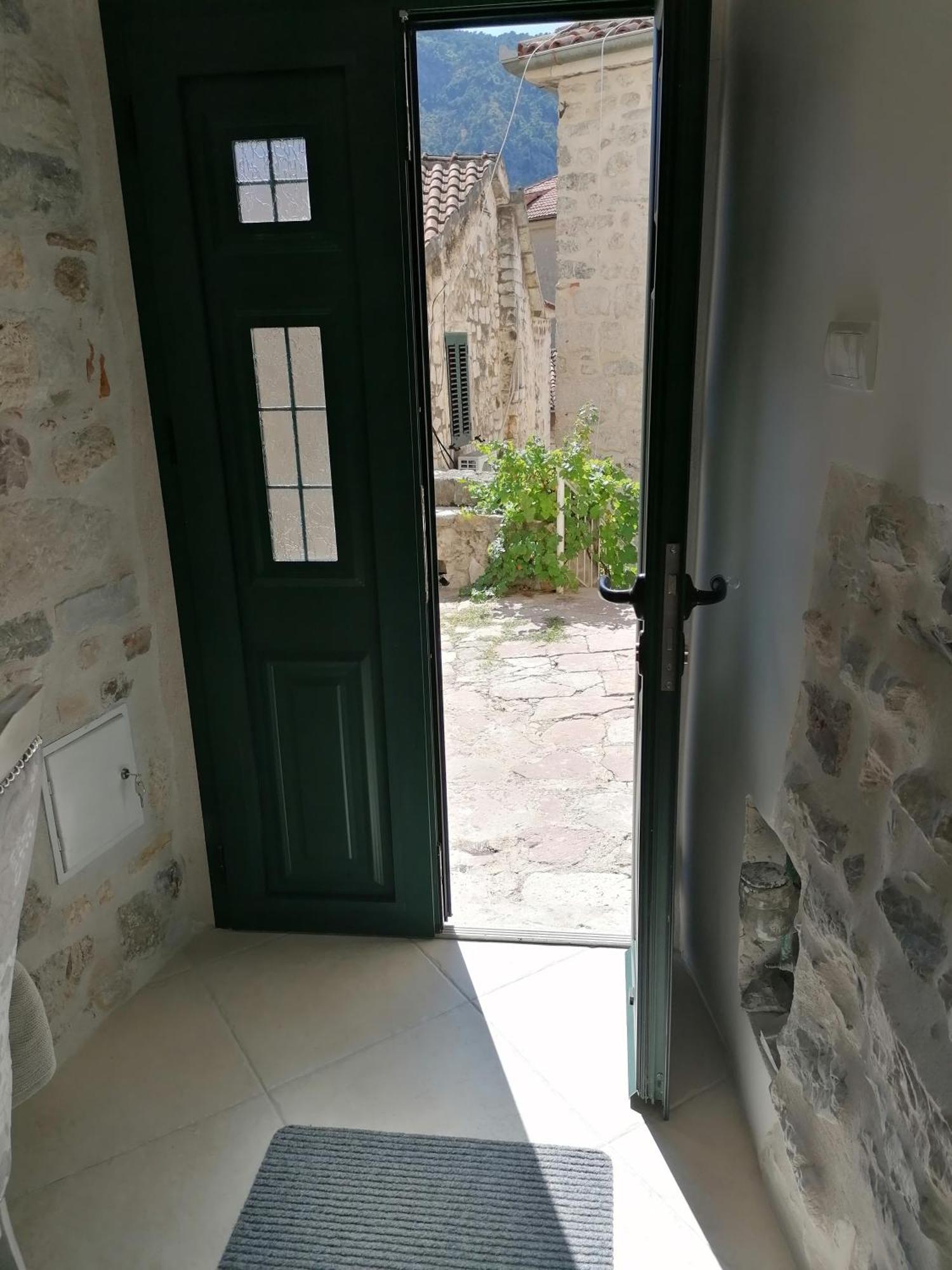 New Renovated Old Town Martiva Apartment Kotor Quarto foto
